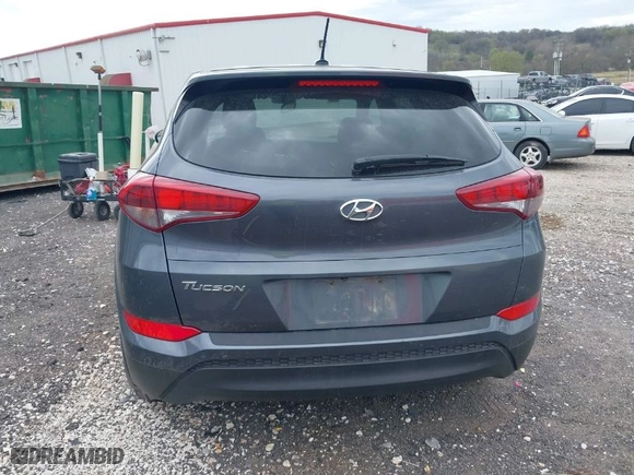 2017 Hyundai Tucson SE with VIN KM8J23A45HU593761, listed as a IAAI auction lot 41885334 with 198,658 mi miles. Bid and sale history available at carsss.com. Image 16.