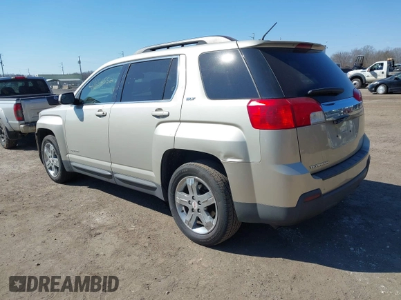 2013 GMC Terrain SLT z VIN 2GKFLVEK4D6283688, wystawiony jako IAAI lot #41656552 z przebiegiem 115 478 mil mil oraz . Historia ofert i sprzedaży dostępna na DreamBid. Obrazek 3.