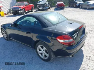 2007 Mercedes-Benz SLK 280 with VIN WDBWK54F37F142526, listed as a IAAI auction lot 42043242 with 128,143 mi miles and . Bid and sale history available at DreamBid. Image 3.