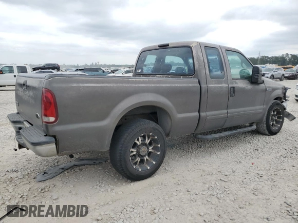 2001 Ford Super Duty F-250 XL with VIN 1FTNX20L01EB96534, listed as a Copart auction lot 53392625 with 319,509 mi miles and Salvage Title. Bid and sale history available at carsss.com. Image 3.