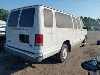 1999 Ford Econoline Passenger XL z VIN 1FBSS31S5XHA73353, wystawiony jako IAAI lot #42758210 z przebiegiem 181 011 mil mil oraz . Historia ofert i sprzedaży dostępna na DreamBid. Obrazek 4.