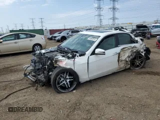 2015 Mercedes-Benz E 350 Luxury z VIN WDDHF8JB7FB121496, wystawiony jako Copart lot #54693015 z przebiegiem 160 835 mil mil oraz Szkoda całkowita • Salvage title. Historia ofert i sprzedaży dostępna na DreamBid. Obrazek 1.