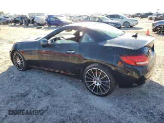 2019 Mercedes-Benz SLC 300 z VIN WDDPK3JA2KF160422, wystawiony jako Copart lot #82179423 z przebiegiem 31 052 mil mil oraz . Historia ofert i sprzedaży dostępna na DreamBid. Obrazek 2.
