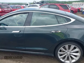 2013 Tesla Model S с VIN 5YJSA1DG9DFP06457, выставлен на аукционе IAAI как лот 42432903 с пробегом 108 007 миль миль и . История ставок и продаж доступна на DreamBid. Изображение 14.