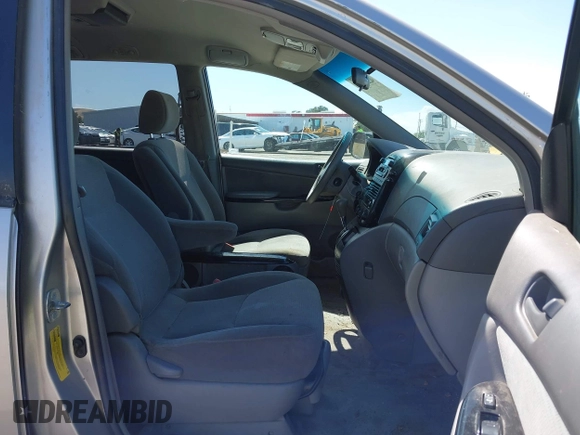 2005 Toyota Sienna CE with VIN 5TDZA23C55S303379, listed as a IAAI auction lot 42238935 with 262,259 mi miles and . Bid and sale history available at DreamBid. Image 5.