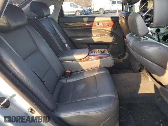 2015 Hyundai Equus Ultimate z VIN KMHGH4JH4FU093847, wystawiony jako Copart lot #83905174 z przebiegiem 57 499 mil mil oraz Szkoda całkowita • Salvage title. Historia ofert i sprzedaży dostępna na DreamBid. Obrazek 10.