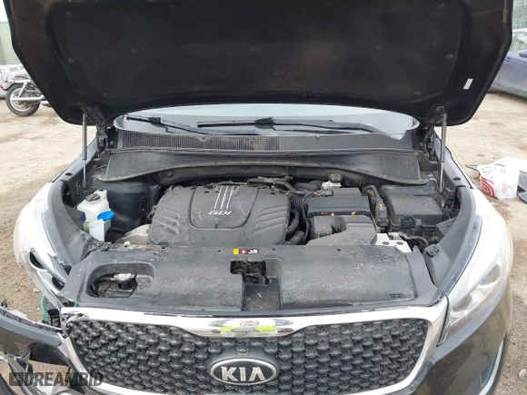 2016 Kia Sorento LX with VIN 5XYPG4A50GG129744, listed as a IAAI auction lot 41711949 with 127,954 mi miles. Bid and sale history available at carsss.com. Image 10.