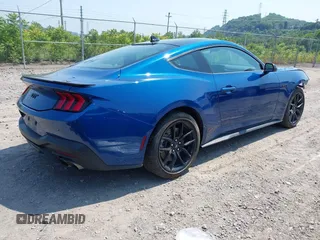 2024 Ford Mustang GT z VIN 1FA6P8CF8R5419756, wystawiony jako IAAI lot #42482363 z przebiegiem 20 480 mil mil oraz . Historia ofert i sprzedaży dostępna na DreamBid. Obrazek 4.