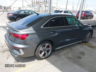 2024 Audi S3 Prestige z VIN WAUJ3DGY8RA067514, wystawiony jako IAAI lot #42086328 z przebiegiem 11 049 mil mil oraz . Historia ofert i sprzedaży dostępna na DreamBid. Obrazek 4.