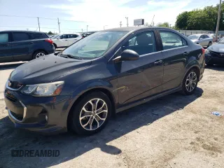 2017 Chevrolet Sonic LT z VIN 1G1JD5SH0H4123139, wystawiony jako Copart lot #55380265 z przebiegiem Nie podano mil oraz Szkoda całkowita • Salvage title. Historia ofert i sprzedaży dostępna na DreamBid. Obrazek 1.