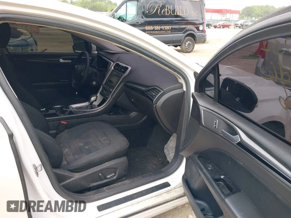 2016 Ford Fusion SE with VIN 3FA6P0H94GR231136, listed as a IAAI auction lot 42460534 with 192,559 mi miles and . Bid and sale history available at DreamBid. Image 5.