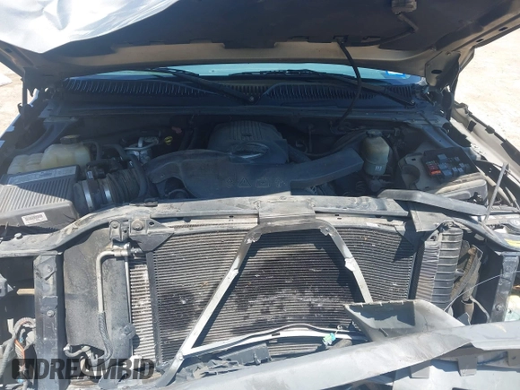 2002 Chevrolet Avalanche z VIN 3GNEK13T02G127607, wystawiony jako IAAI lot #42247519 z przebiegiem 249 223 mil mil oraz . Historia ofert i sprzedaży dostępna na DreamBid. Obrazek 10.