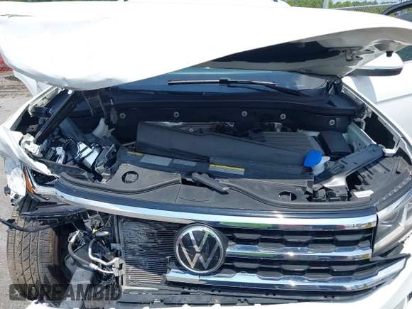 2021 Volkswagen Atlas SE с VIN 1V2WR2CA5MC569901, выставлен на аукционе IAAI как лот 42397774 с пробегом 75 802 миль миль и . История ставок и продаж доступна на DreamBid. Изображение 10.