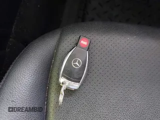 2008 Mercedes-Benz E 350 Luxury z VIN WDBUF56X68B250214, wystawiony jako IAAI lot #42203229 z przebiegiem 122 753 mil mil oraz . Historia ofert i sprzedaży dostępna na DreamBid. Obrazek 11.