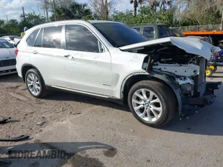 2016 BMW X5 xDrive35i with VIN 5UXKR0C54G0P27141, listed as a IAAI auction lot 41553602 with 61,947 mi miles. Bid and sale history available at carsss.com. Image 1.