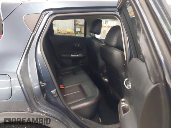 2011 Nissan Juke SL with VIN JN8AF5MV7BT026204, listed as a IAAI auction lot 41476430 with 104,354 mi miles. Bid and sale history available at carsss.com. Image 8.