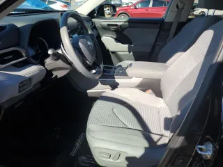 2020 Toyota Highlander L with VIN 5TDCZRBH7LS519221, listed as a Copart auction lot 41575805 with 51,289 mi miles and Salvage title. Bid and sale history available at DreamBid. Image 7.