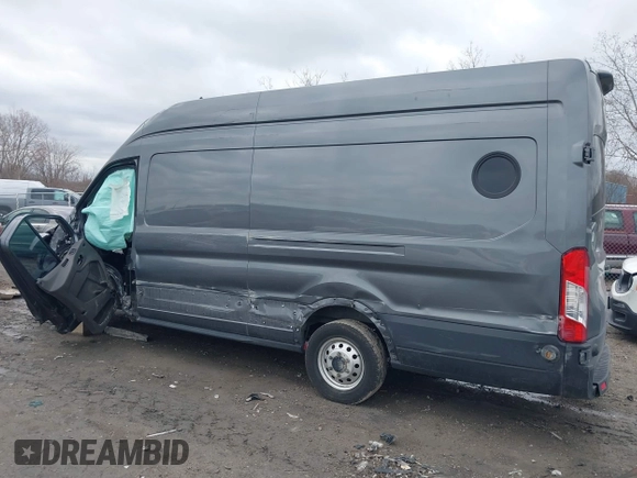 2023 Ford Transit Cargo z VIN 1FTBW3X86PKC01923, wystawiony jako IAAI lot #41886513 z przebiegiem 148 658 mil mil oraz . Historia ofert i sprzedaży dostępna na DreamBid. Obrazek 3.