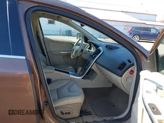2010 Volvo XC60 3.0T with VIN YV4992DZ3A2069110, listed as a IAAI auction lot 41764120 with 160,079 mi miles. Bid and sale history available at carsss.com. Image 5.