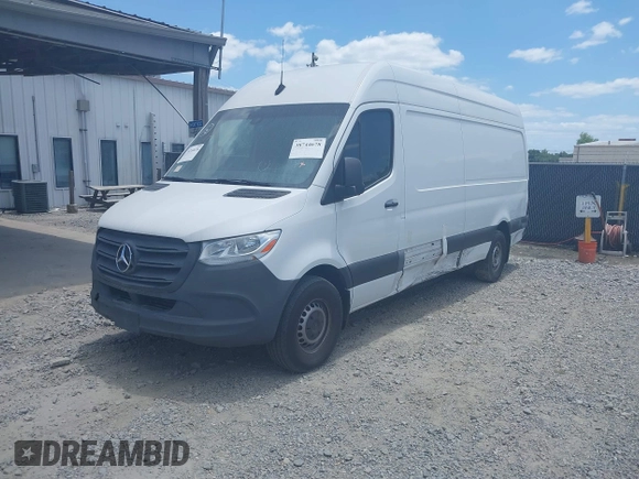2021 Mercedes-Benz Sprinter Cargo with VIN W1Y4ECHY0MT073349, listed as a IAAI auction lot 39699453 with 136,101 mi miles and . Bid and sale history available at carsss.com. Image 21.
