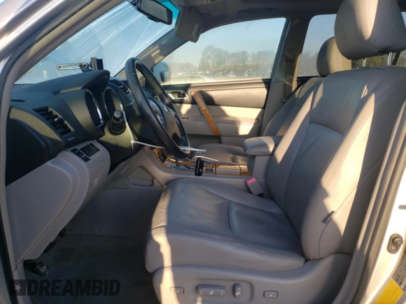 2009 Toyota Highlander Limited with VIN JTEEW44A492028718, listed as a Copart auction lot 48860015 with 145,886 mi miles and Salvage title. Bid and sale history available at DreamBid. Image 7.