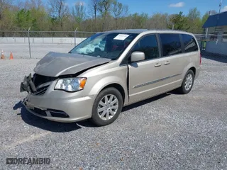 2015 Chrysler Town & Country Touring with VIN 2C4RC1BG7FR672781, listed as a IAAI auction lot 40053119 with 172,696 mi miles. Bid and sale history available at carsss.com. Image 2.
