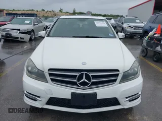 2014 Mercedes-Benz C 250 Sport с VIN WDDGF4HB0EA958816, выставлен на аукционе IAAI как лот 42150390 с пробегом 89 358 миль миль и . История ставок и продаж доступна на DreamBid. Изображение 13.