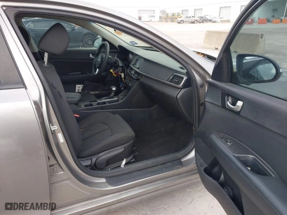 2017 Kia Optima LX with VIN 5XXGT4L39HG134180, listed as a IAAI auction lot 41370144 with 207,442 mi miles. Bid and sale history available at carsss.com. Image 5.