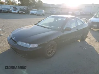 2000 Acura Integra GS-R with VIN JH4DC2393YS006081, listed as a Copart auction lot 43153825 with 166,266 mi miles and Salvage Title. Bid and sale history available at carsss.com. Image 1.