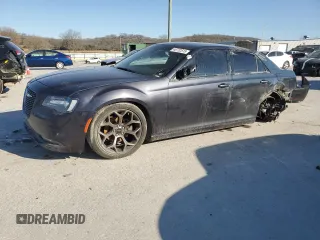 2018 Chrysler 300 S z VIN 2C3CCABG9JH214510, wystawiony jako Copart lot #48732515 z przebiegiem 113 292 mil mil oraz Szkoda całkowita • Salvage title. Historia ofert i sprzedaży dostępna na DreamBid. Obrazek 1.