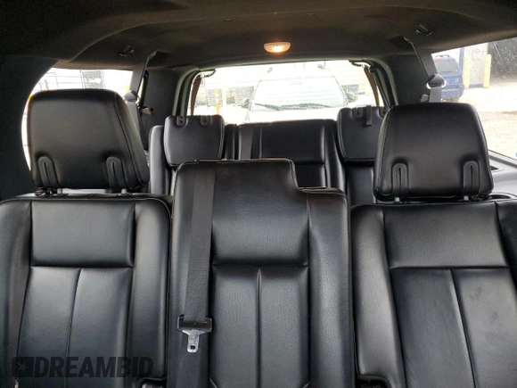 2016 Ford Expedition Max XLT z VIN 1FMJK1JTXGEF25847, wystawiony jako Copart lot #57360315 z przebiegiem 260 034 mil mil oraz Czysty tytuł • Clean title. Historia ofert i sprzedaży dostępna na DreamBid. Obrazek 10.