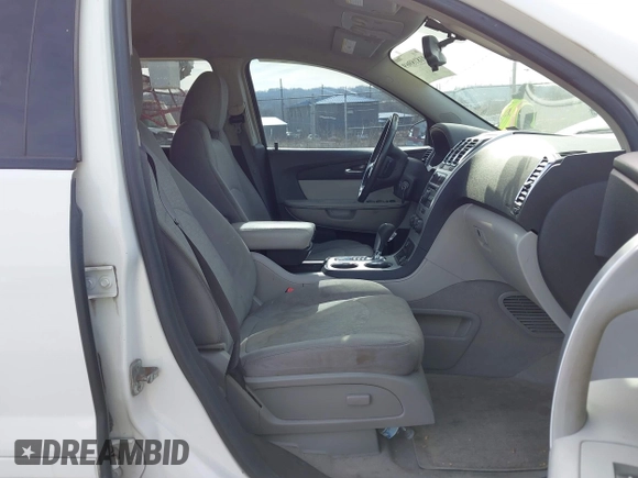 2008 GMC Acadia SLE1 with VIN 1GKEV13788J294604, listed as a IAAI auction lot 41818969 with 173,252 mi miles. Bid and sale history available at carsss.com. Image 5.