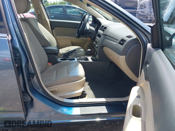 2012 Ford Fusion SE with VIN 3FAHP0HAXCR190170, listed as a IAAI auction lot 42641299 with 180,760 mi miles and . Bid and sale history available at DreamBid. Image 5.
