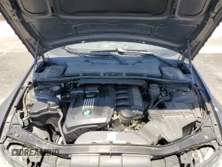 2008 BMW 3 Series 328xi z VIN WBAVT73598FZ38078, wystawiony jako Copart lot #56104865 z przebiegiem 100 979 mil mil oraz Szkoda całkowita • Salvage title. Historia ofert i sprzedaży dostępna na DreamBid. Obrazek 11.