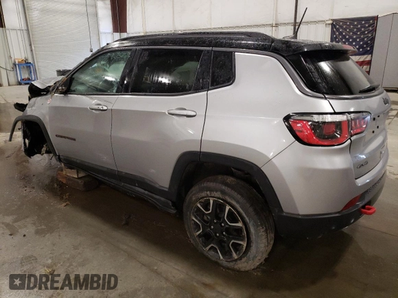 2019 Jeep Compass Trailhawk z VIN 3C4NJDDB2KT772222, wystawiony jako Copart lot #51116265 z przebiegiem 39 384 mil mil oraz Szkoda całkowita • Salvage title. Historia ofert i sprzedaży dostępna na DreamBid. Obrazek 2.