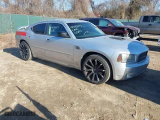 2008 Dodge Charger with VIN 2B3KA43G48H244846, listed as a IAAI auction lot 41486663 with 204,886 mi miles. Bid and sale history available at carsss.com. Image 1.