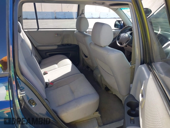 2004 Toyota Highlander with VIN JTEDD21AX40084354, listed as a IAAI auction lot 42016996 with Not provided miles and . Bid and sale history available at DreamBid. Image 8.