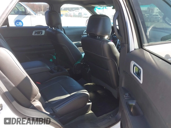 2014 Ford Explorer Sport z VIN 1FM5K8GTXEGB88874, wystawiony jako IAAI lot #41894234 z przebiegiem 81 321 mil mil oraz . Historia ofert i sprzedaży dostępna na DreamBid. Obrazek 8.