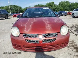 2004 Dodge Neon SXT z VIN 1B3ES56C54D595071, wystawiony jako Copart lot #58574275 z przebiegiem 138 872 mil mil oraz Tytuł czysty. Historia ofert i sprzedaży dostępna na DreamBid. Obrazek 5.