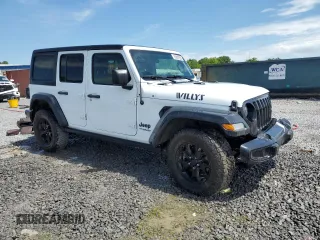 2021 Jeep Wrangler Unlimited Willys with VIN 1C4HJXDG3MW752441, listed as a Copart auction lot 55881925 with 61,751 mi miles and Salvage title. Bid and sale history available at DreamBid. Image 4.