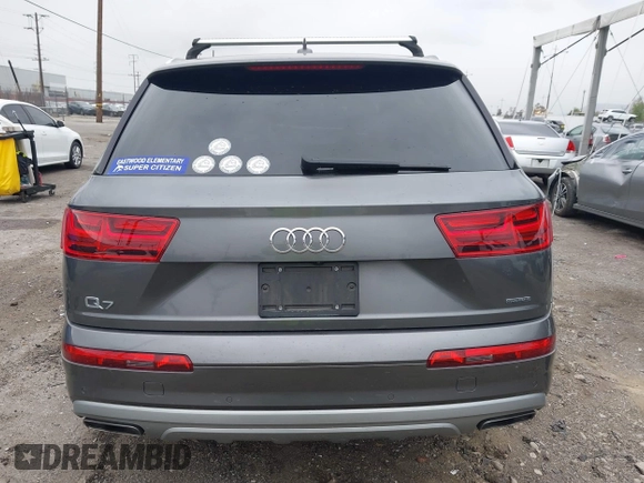 2018 Audi Q7 Premium Plus with VIN WA1LHAF70JD054404, listed as a IAAI auction lot 42068480 with 40,273 mi miles and . Bid and sale history available at DreamBid. Image 16.