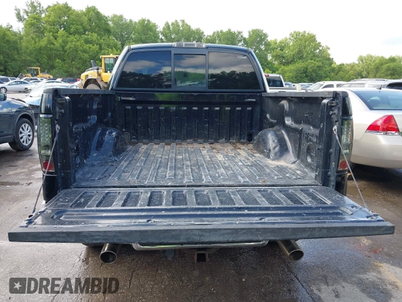 2006 Ford F-150 XLT z VIN 1FTPW14556KB25310, wystawiony jako IAAI lot #42345739 z przebiegiem 204 452 mil mil oraz . Historia ofert i sprzedaży dostępna na DreamBid. Obrazek 18.