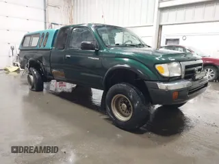 2000 Toyota Tacoma with VIN 5TEWN72N8YZ708960, listed as a IAAI auction lot 41820405 with 175,453 mi miles and . Bid and sale history available at DreamBid. Image 1.