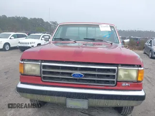 1989 Ford F-250 with VIN 1FTHF25H1KLB31046, listed as a IAAI auction lot 41719169 with 17,846 mi miles and . Bid and sale history available at DreamBid. Image 6.