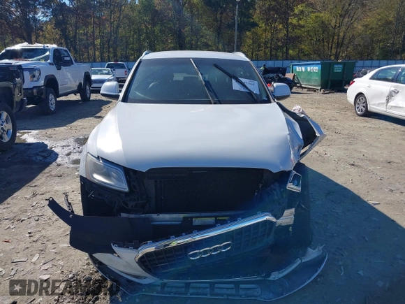 2014 Audi Q5 Premium z VIN WA1CFAFP0EA061818, wystawiony jako IAAI lot #40845361 z przebiegiem 166 333 mil mil oraz . Historia ofert i sprzedaży dostępna na DreamBid. Obrazek 12.