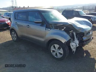 2015 Kia Soul with VIN KNDJN2A27F7128740, listed as a IAAI auction lot 41842806 with 64,594 mi miles. Bid and sale history available at carsss.com. Image 1.