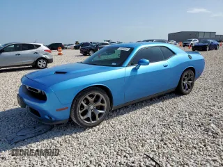 2015 Dodge Challenger R/T with VIN 2C3CDZAT7FH911529, listed as a Copart auction lot 64092535 with 87,982 mi miles and Salvage title. Bid and sale history available at DreamBid. Image 1.