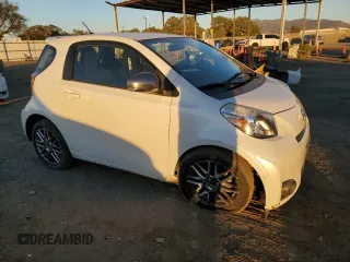 2015 Scion iQ with VIN JTNJJXB09FJ030846, listed as a Copart auction lot 88353405 with 72,208 mi miles and Salvage Title. Bid and sale history available at carsss.com. Image 4.