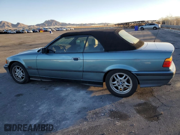 1995 BMW 3 Series 325iC with VIN WBABJ6324SJD41212, listed as a Copart auction lot 44364715 with 179,056 mi miles and Salvage Title. Bid and sale history available at carsss.com. Image 2.