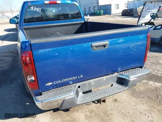 2005 Chevrolet Colorado LS Z71 with VIN 1GCDT196258124222, listed as a IAAI auction lot 41669761 with 195,040 mi miles. Bid and sale history available at carsss.com. Image 6.